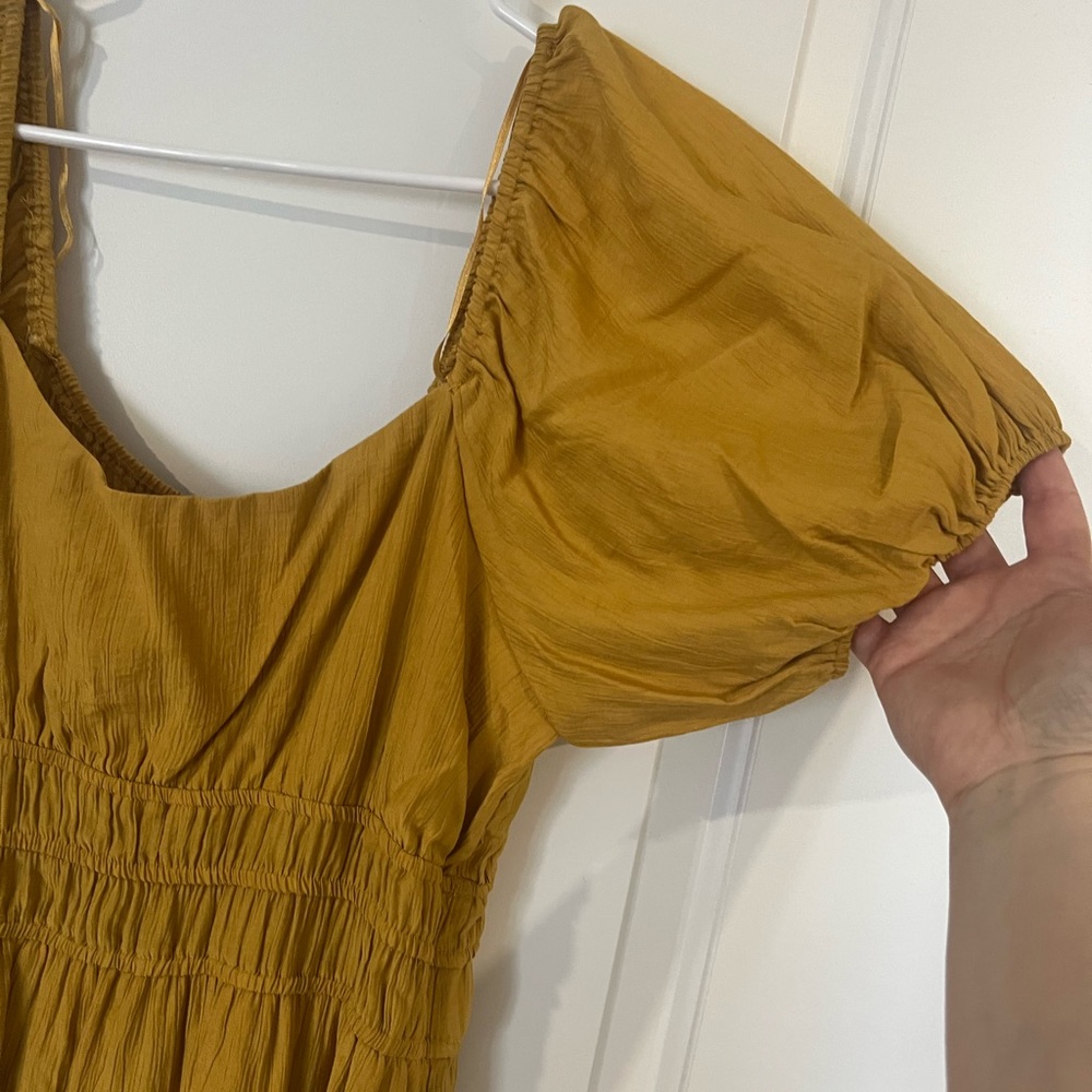 Chic Short Sleeve Mustard Dress - Picture 2 of 4
